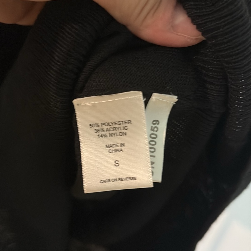 NWT NY&Co small black fitted sweater 1463 - Picture 6 of 6